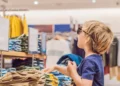 melhores lojas para fazer compras de roupas infantis nos Estados Unidos